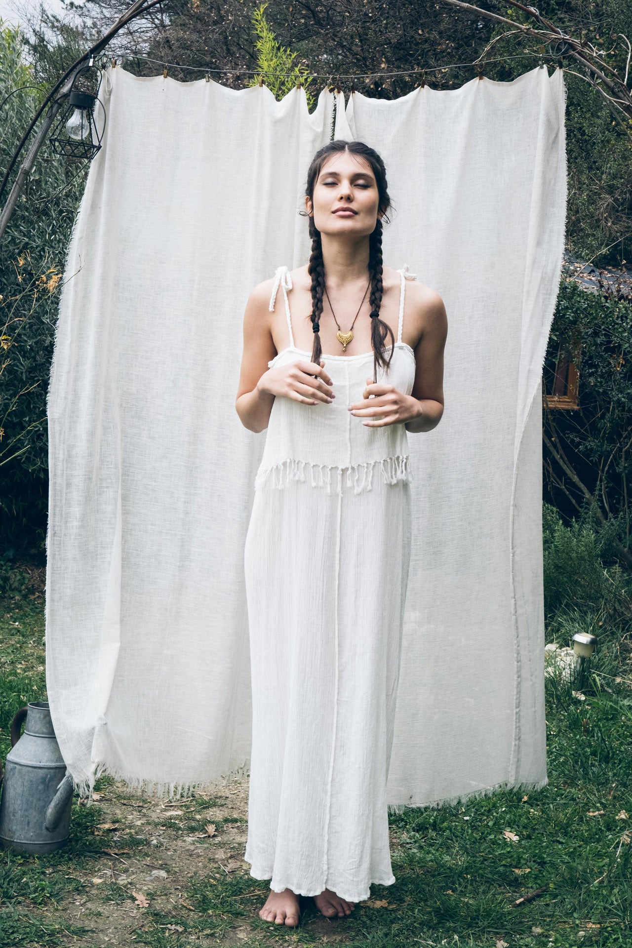 TIYA Long dress
