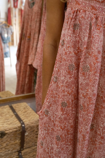 CAMELIA RED & PINK PRINT
