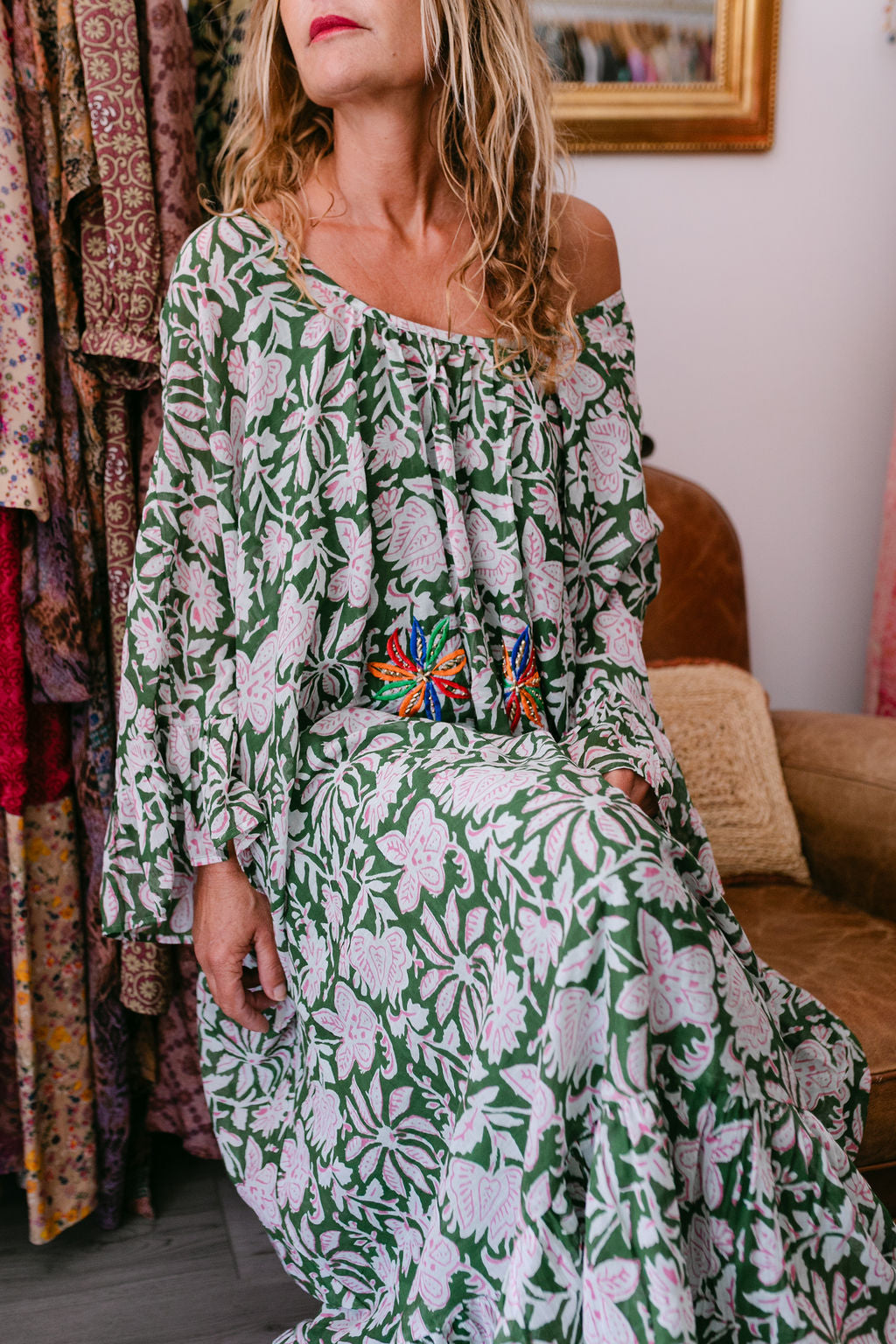 VERONIKA GREEN PRINT WITH EMBROIDERY