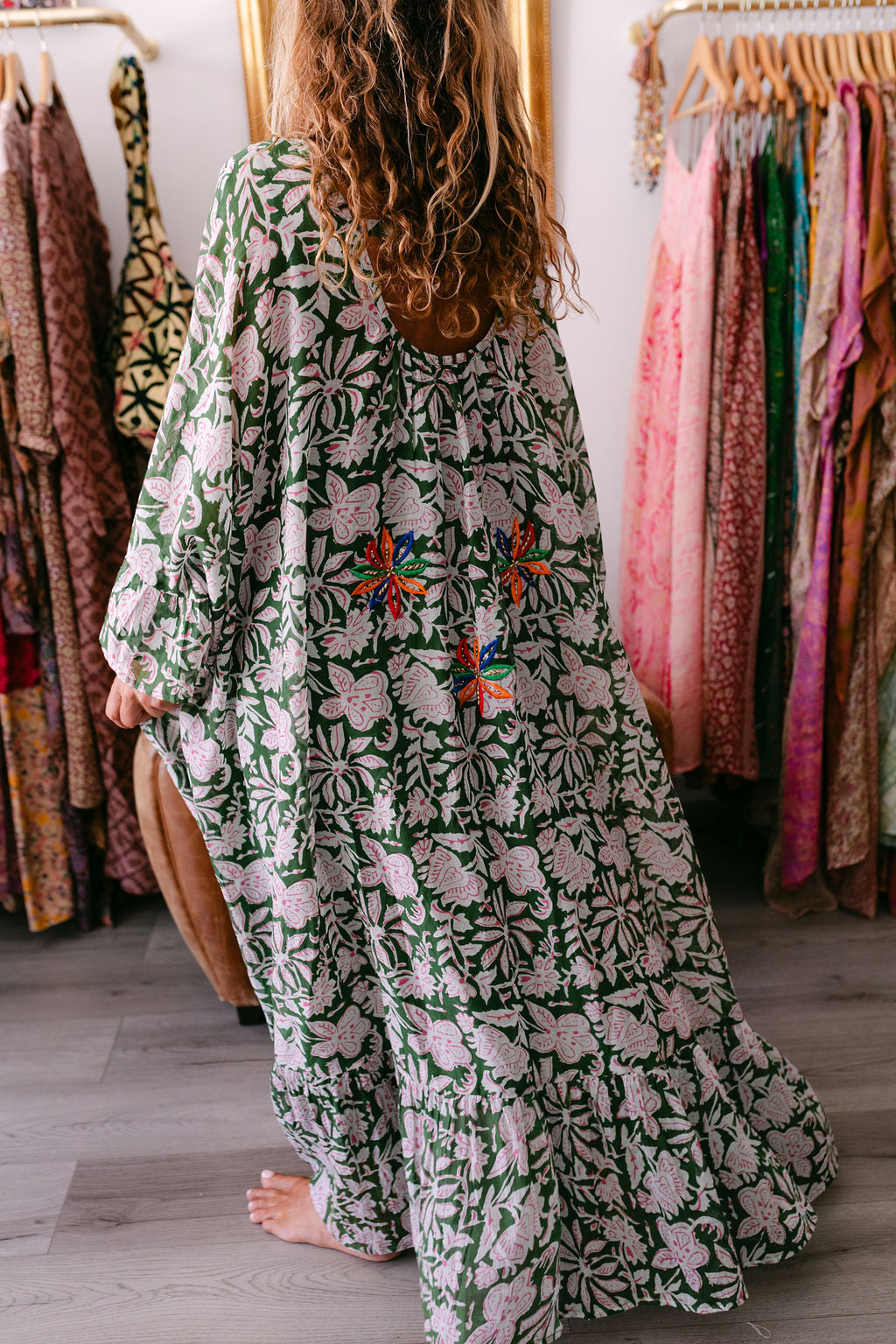 VERONIKA GREEN PRINT WITH EMBROIDERY