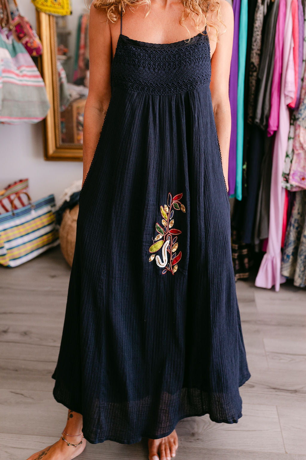 CAMELIA COAL WITH EMBROIDERY