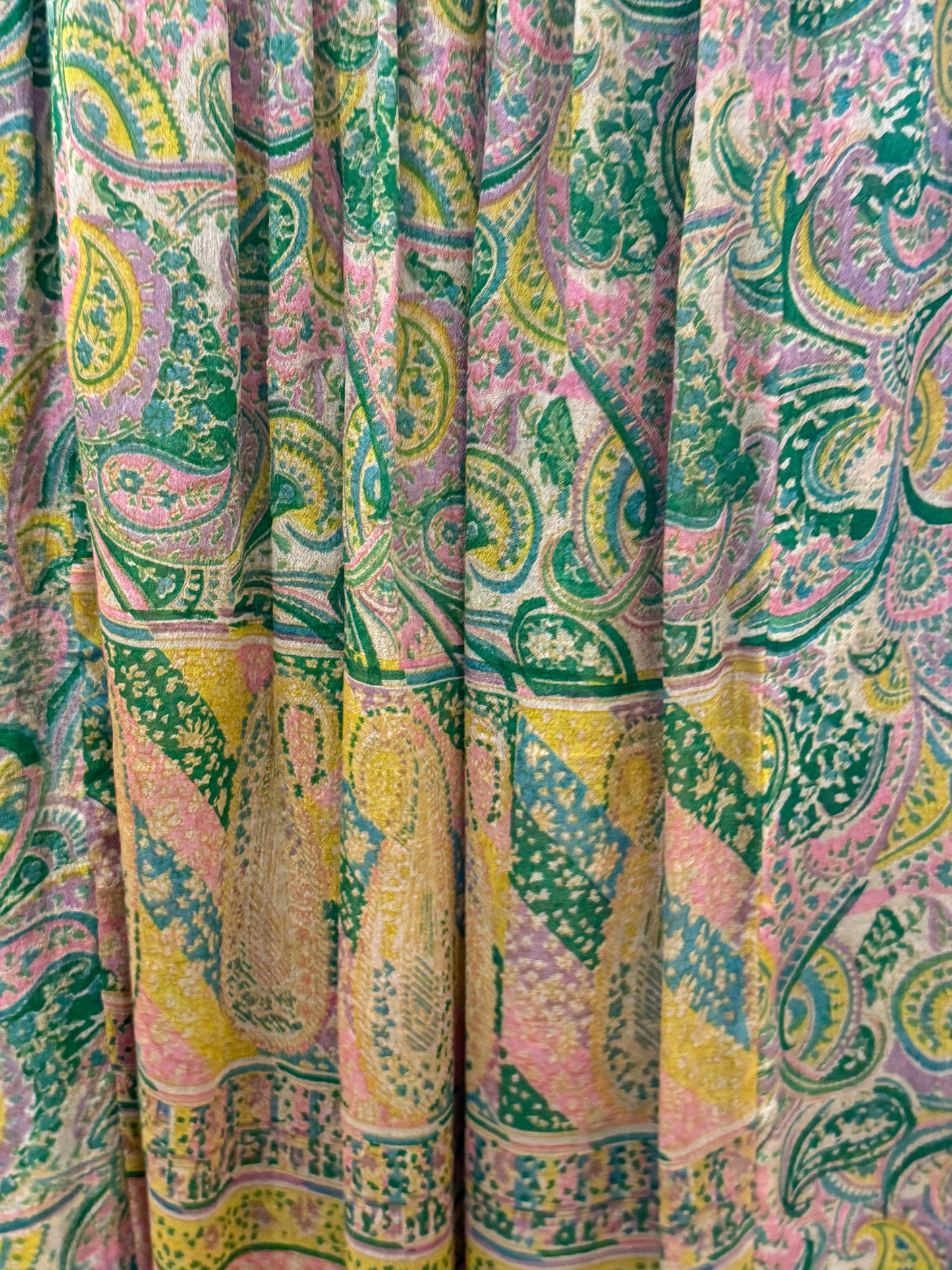 ROBE CAMELIA GREEN YELLOW AND BLUE