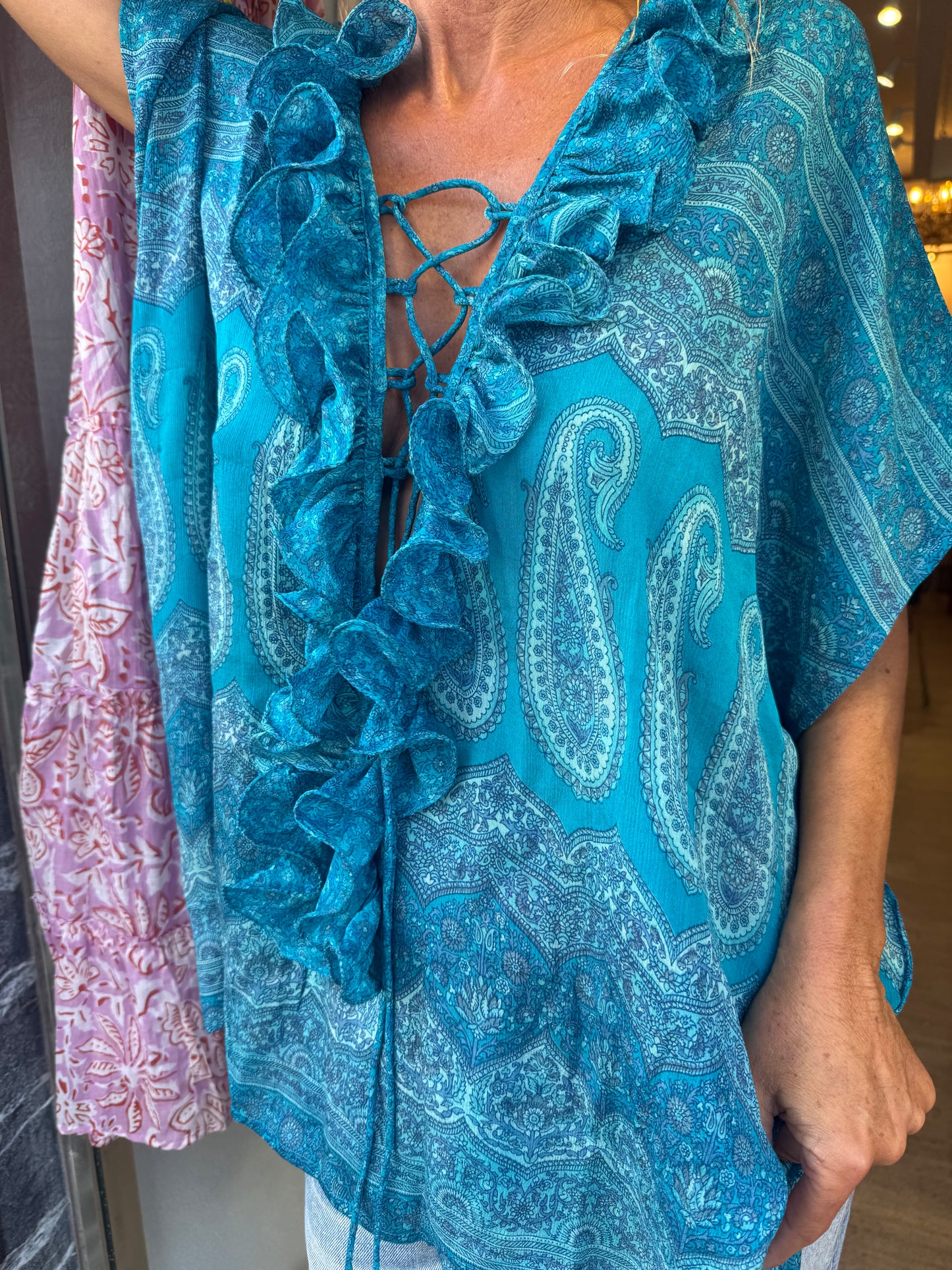 TOP JABOT SILK BLUE