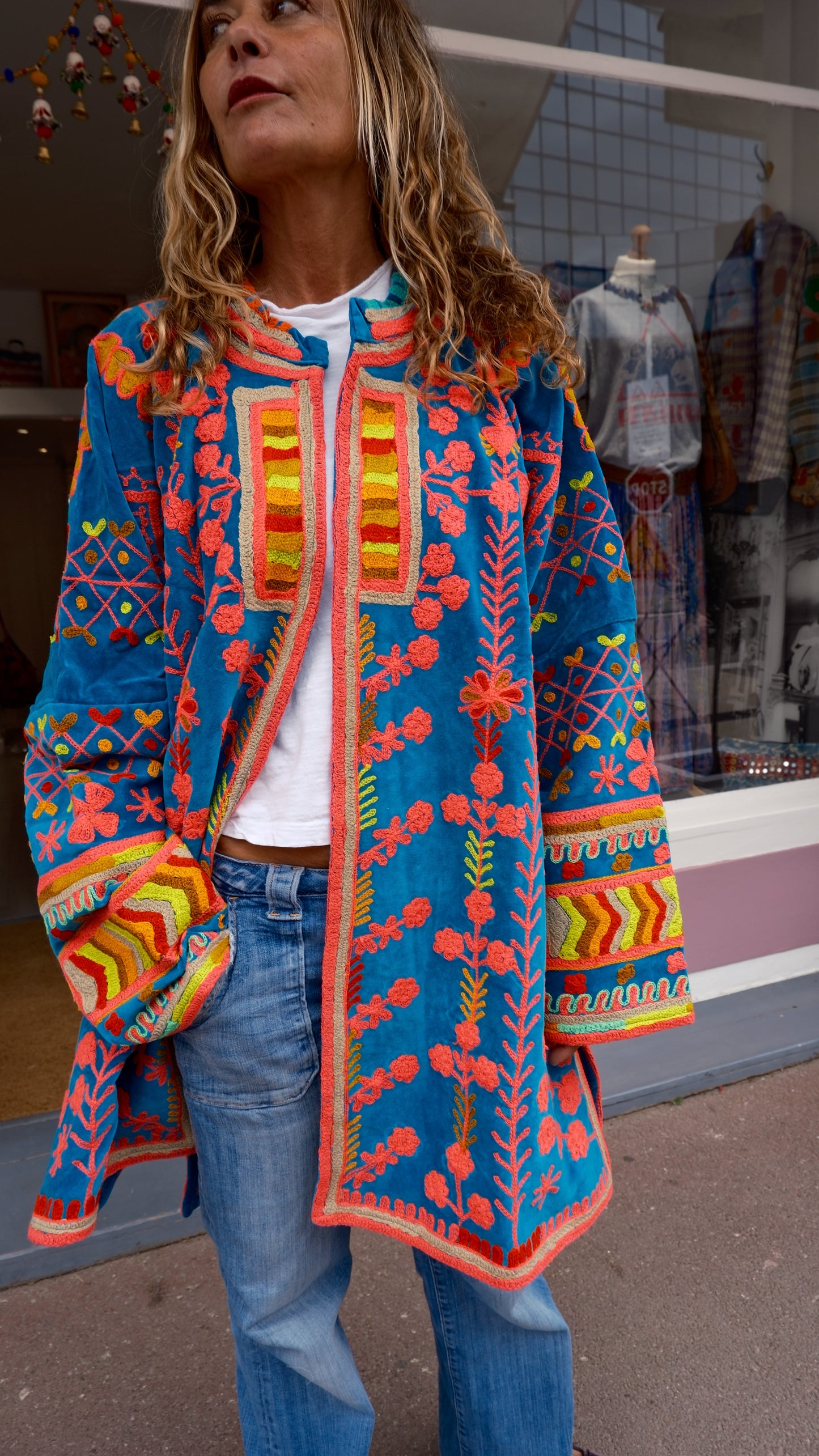 MANTEAU BLUE NEON