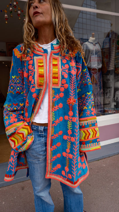 MANTEAU BLUE NEON