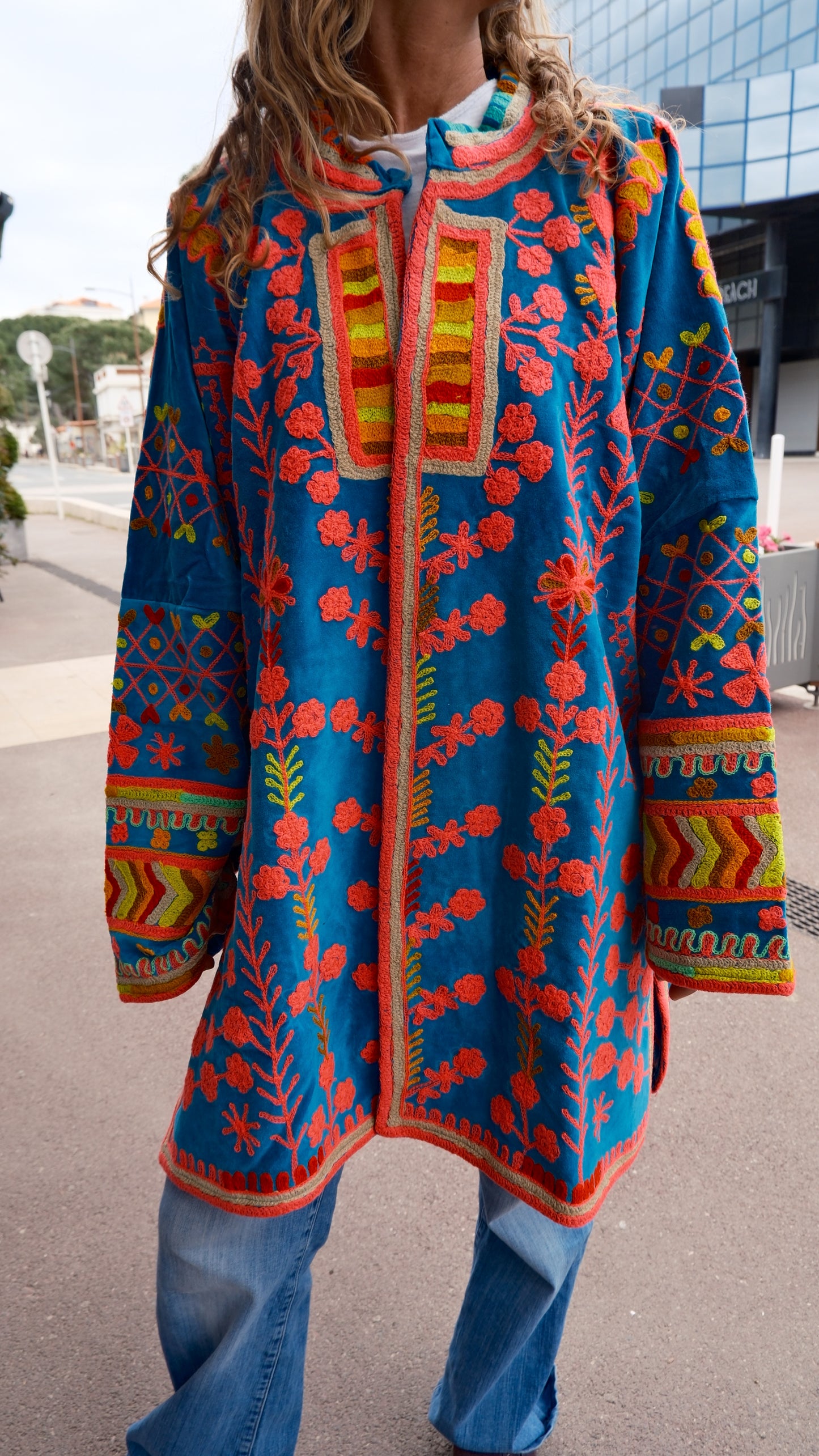 MANTEAU BLUE NEON